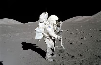 Fiebre del oro en el espacio: ¿es legal que las empresas comercien con los recursos de la Luna?