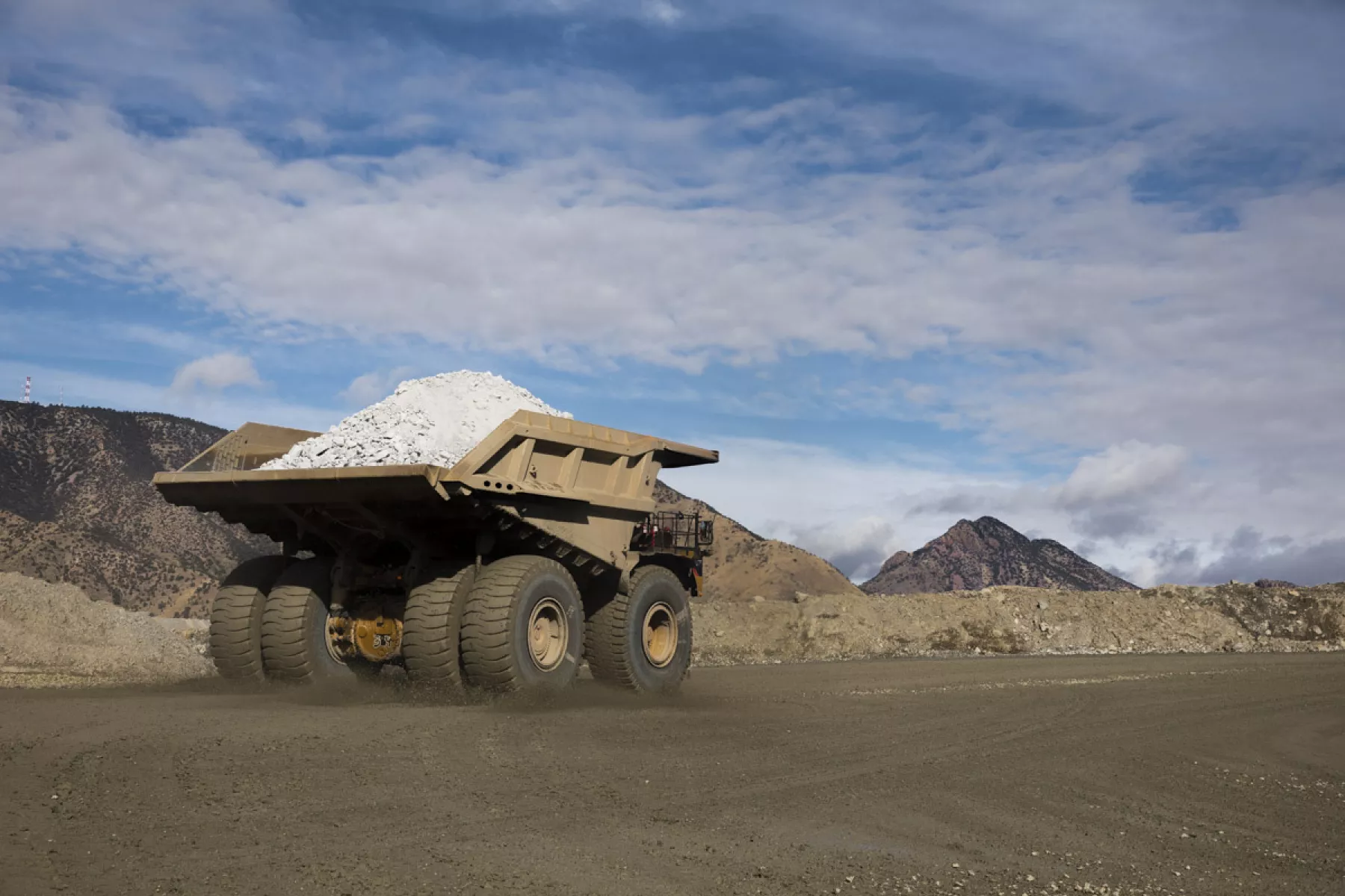 El negocio del que no se habla: la venta de minerales de México a China