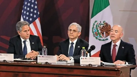 El muro de Biden arruina reunión de alto nivel