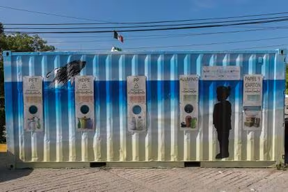 La costa mexicana se inunda de plásticos