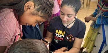 “Compartir la pasión por la ciencia con las niñas, cambia sus vidas de forma impresionante”