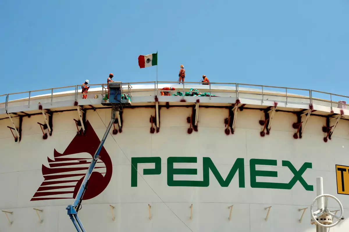 Reportan que Pemex dará marcha atrás a recorte de exportaciones de crudo en mayo