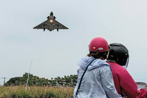 China concluye maniobras militares de dos días alrededor de Taiwán