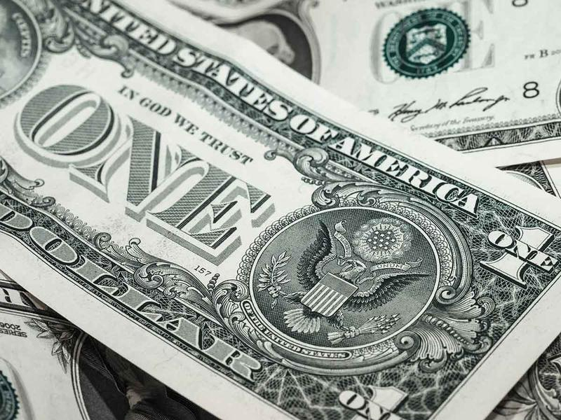 Baja nerviosismo: El dólar, debajo de 18 pesos
