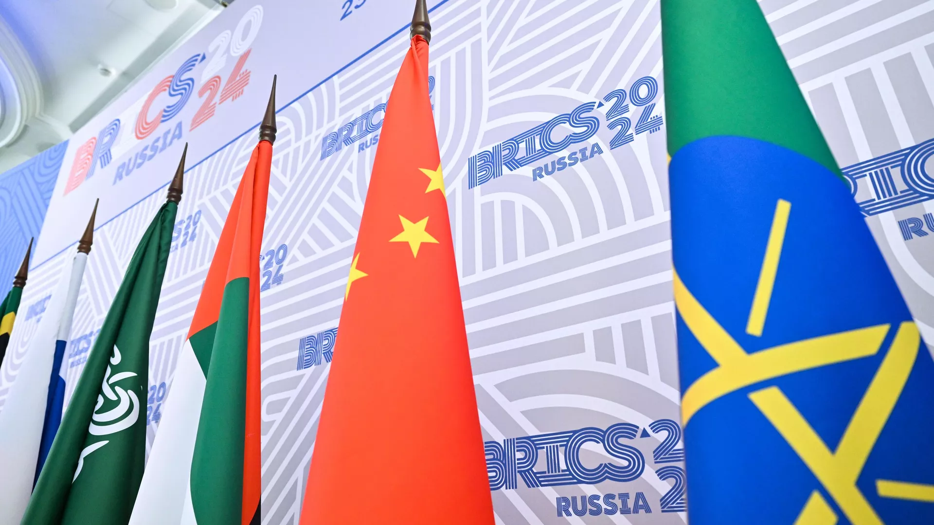 Rusia presenta a los países BRICS su plan de una plataforma de pagos sostenibles