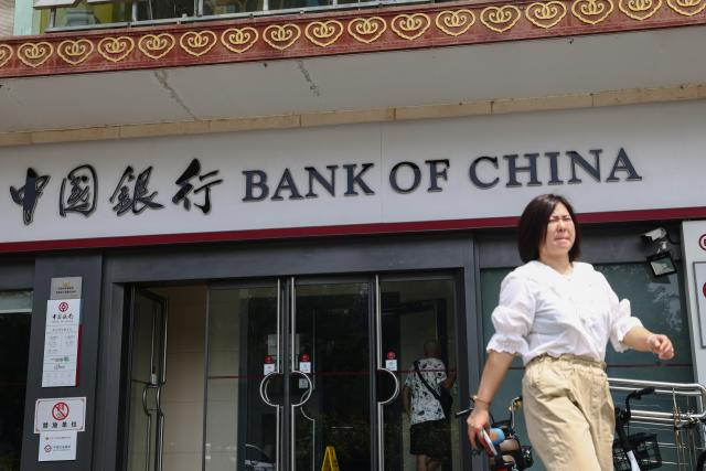 China recorta tasa de interés de referencia para préstamos como un impulso a la recuperación económica