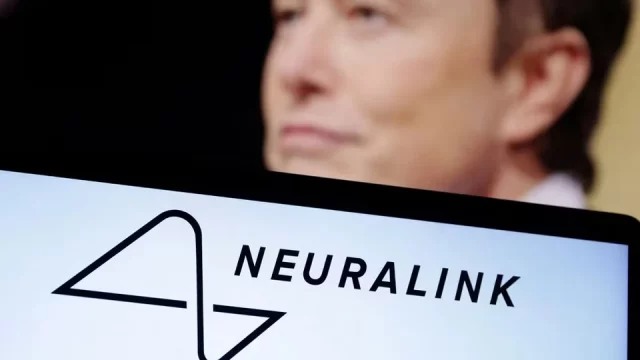 Segundo paciente de Neuralink usa su implante cerebral para diseñar objetos en 3D