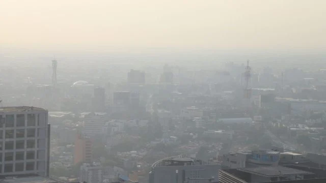 Más del 90% de la población vive con mala calidad del aire: Sedema