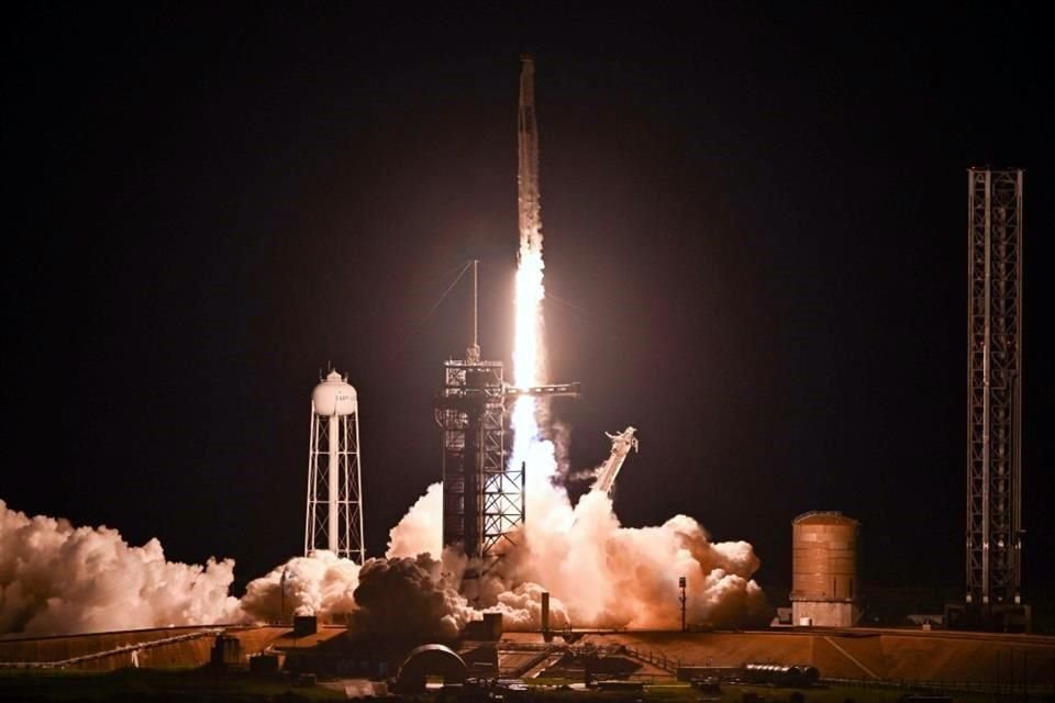 Lanza SpaceX desafiante misión