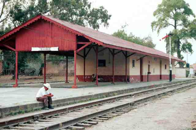 INAH revivirá estaciones históricas del ferrocarril, adelanta su director