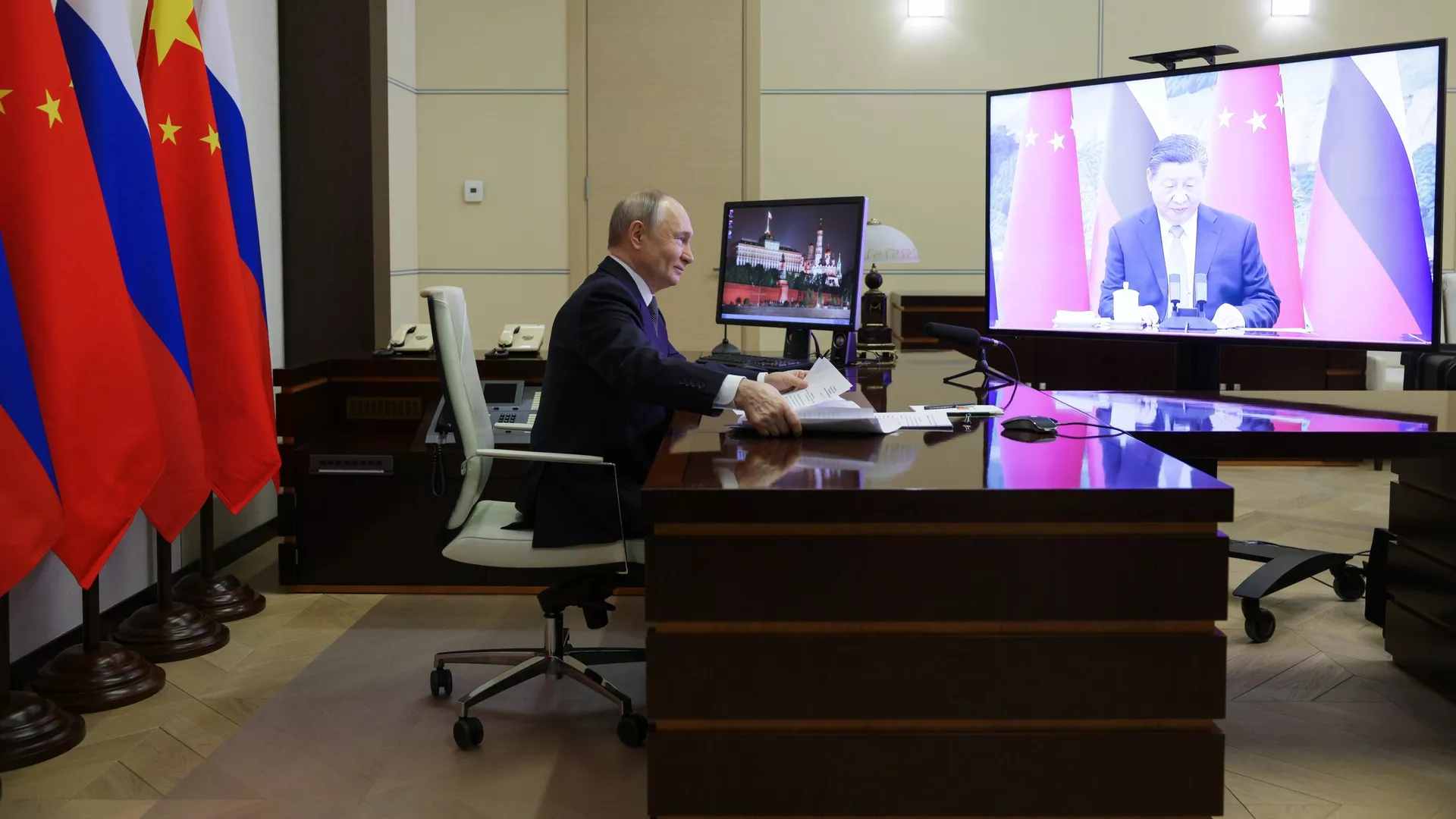 Putin constata que Rusia se convierte en el primer suministrador de gas natural a China