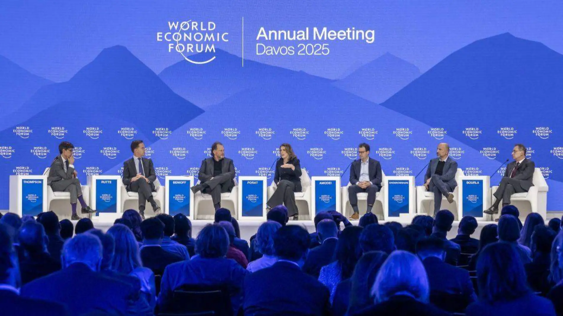 Enviado de Trump en Davos rechaza ampliar OTAN con miembros como Ucrania