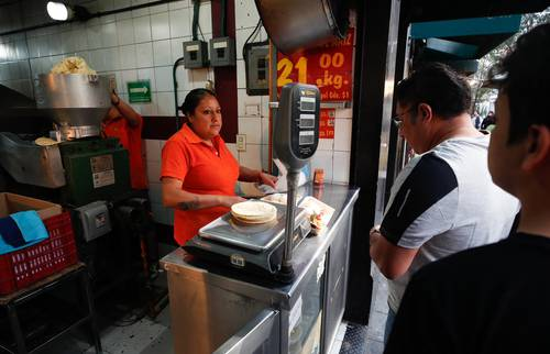 Producción de tortillas este año, en peligro por la escasa producción de maíz, alertan