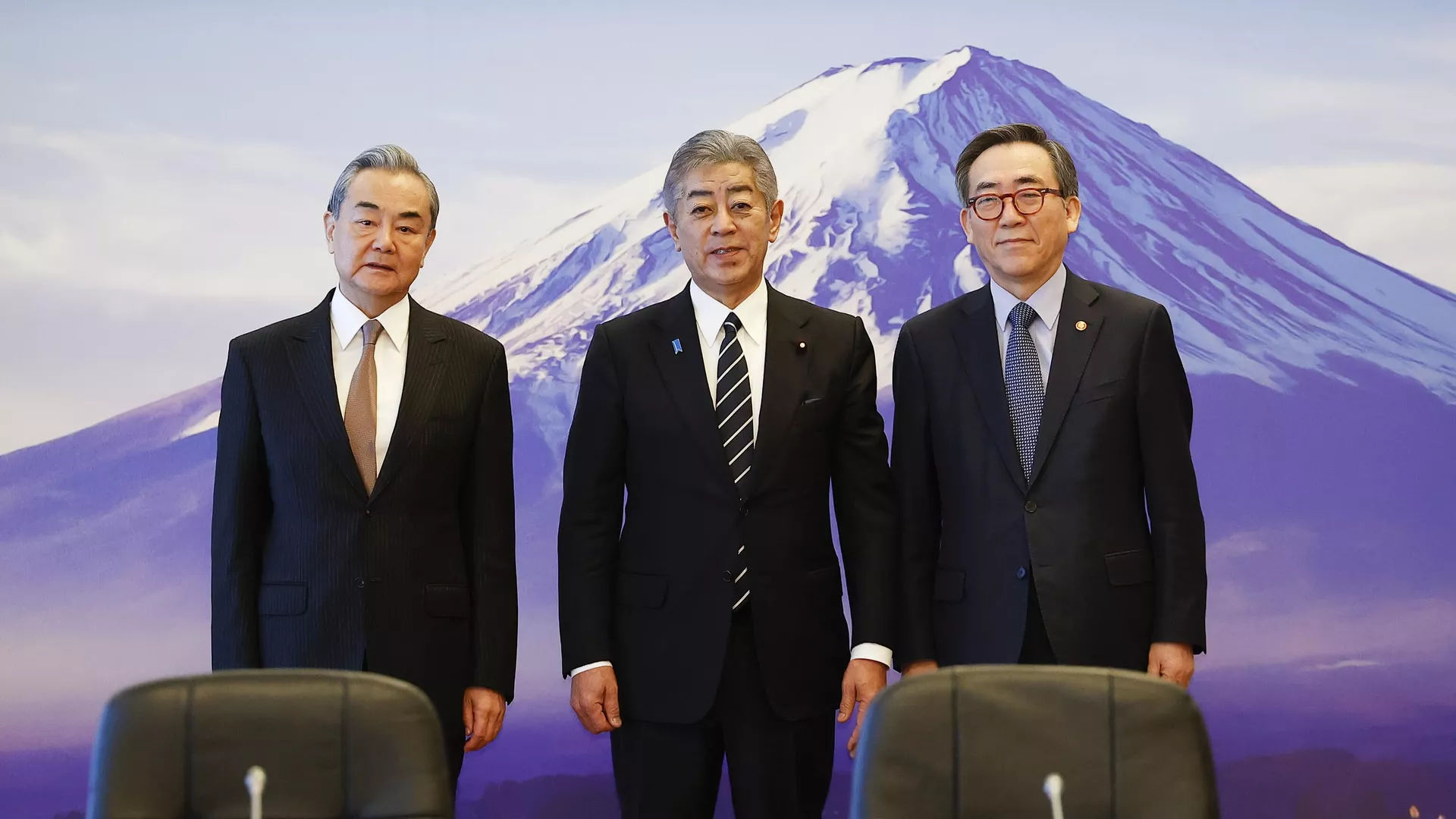 “China, Japón y Corea del Sur dan señales de tener la intención de establecer su propio rumbo”