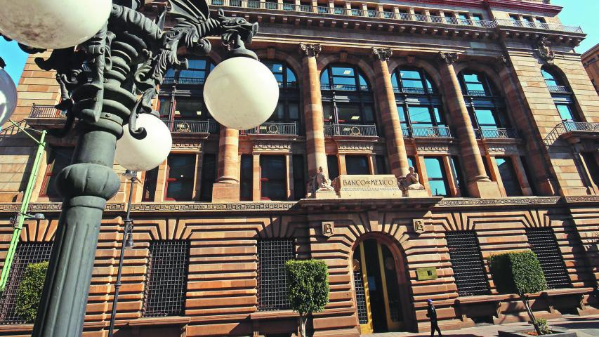 Aumentó la probabilidad de que México entrara en recesión desde el primer trimestre: Minutas Banxico