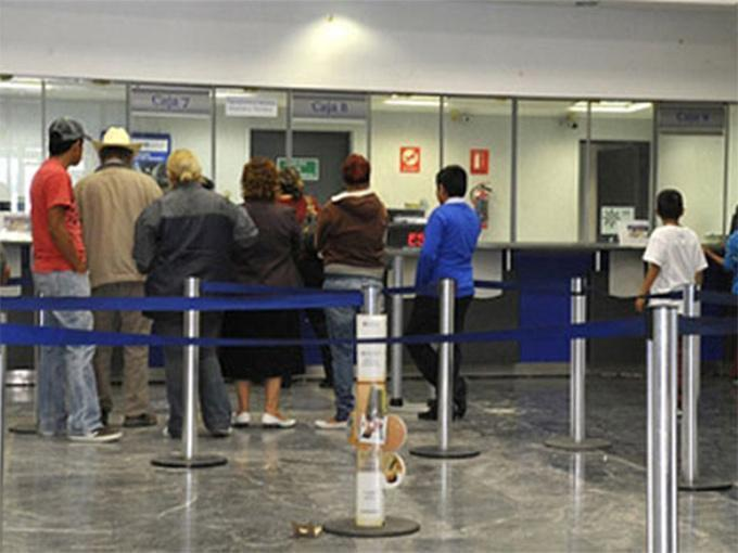 Sheinbaum descarta poner impuestos a utilidades de la banca