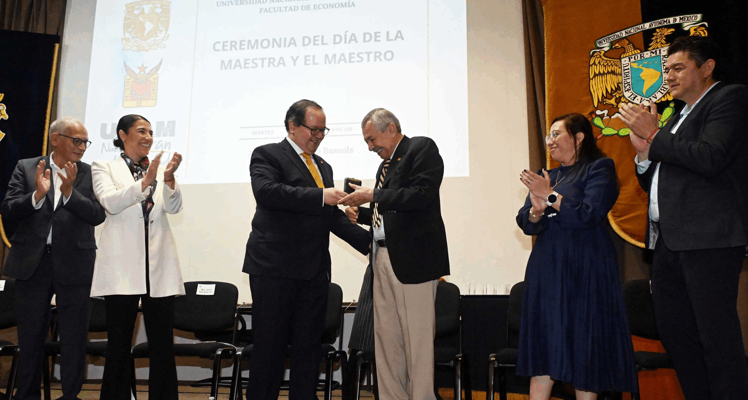 Debemos comprometernos con la defensa del ser humano y de la libertad: Rolando Cordera Campos