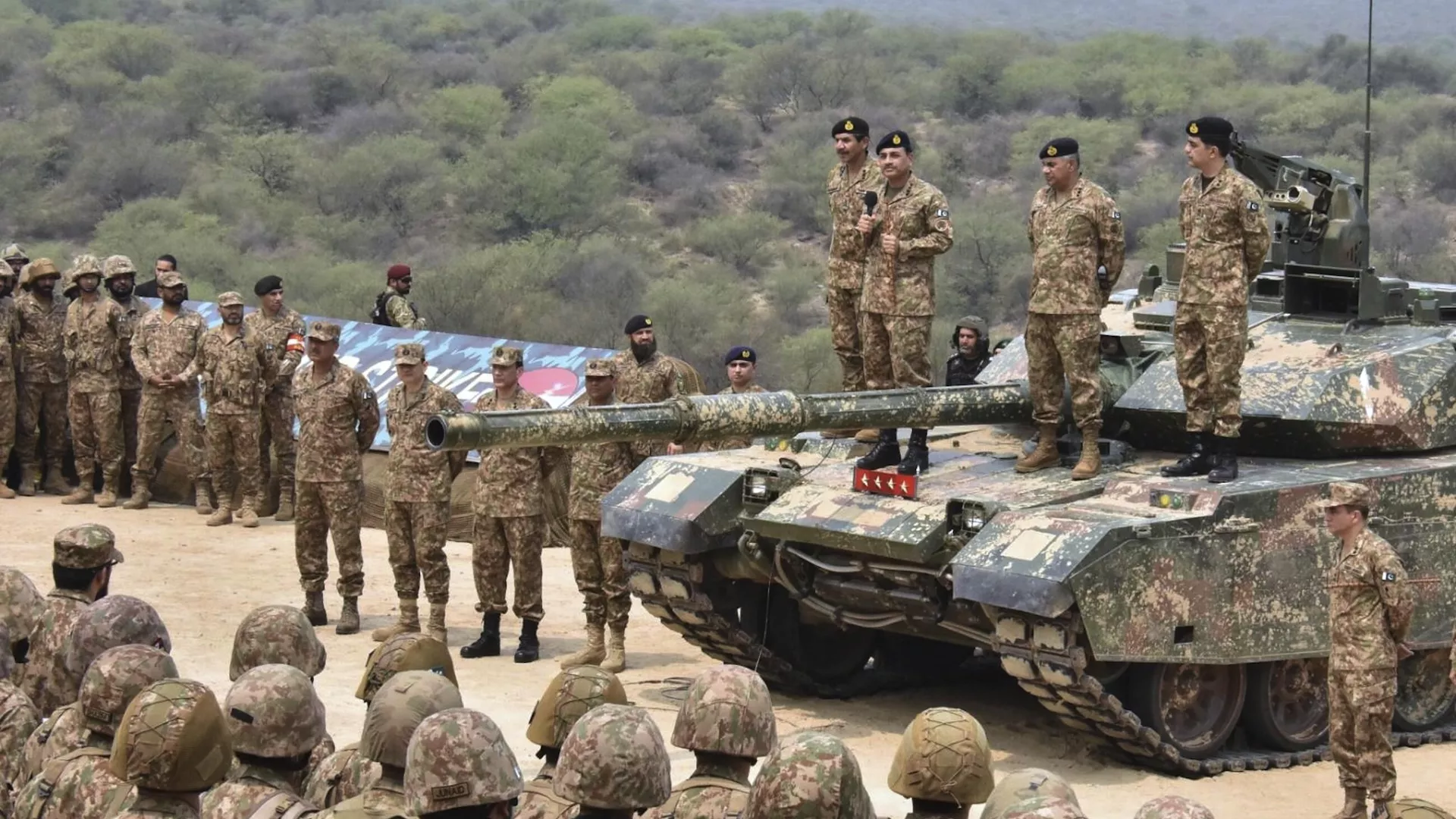 India vs. Pakistán, un conflicto propiciado por las “heridas abiertas” que dejó el Reino Unido