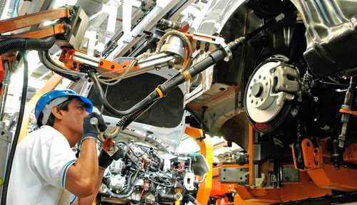 La IED para fabricación de autos cayó 10% en el primer trimestre