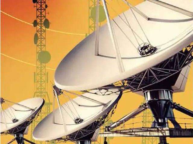 Acotan agencia digital; cambios a la Ley Telecom