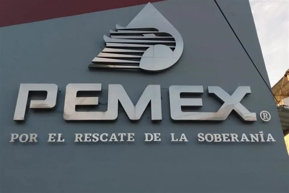 Cuestionan apoyo a Pemex