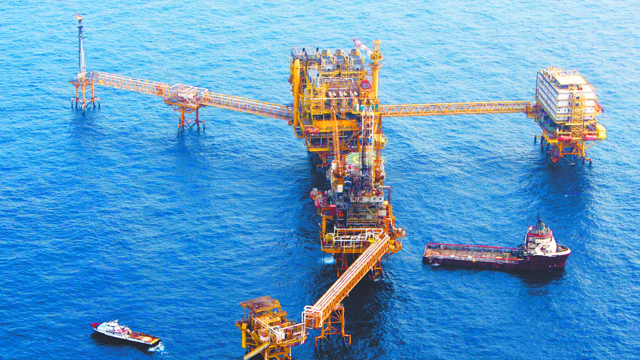 Se desploma obra petrolera en medio de crisis por impagos de Pemex