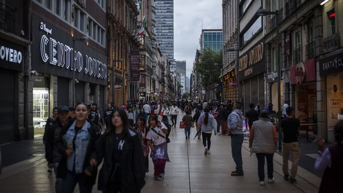 Menores aranceles en términos reales ayudan a México: FMI mejora pronostico de crecimiento a 0.2%