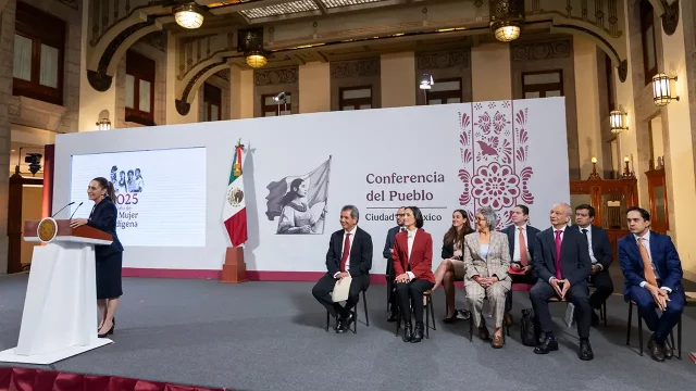 Empresas de servicios petroleros piden a Sheinbaum reglas y fechas para que Pemex pague adeudos por 94 mil mdp