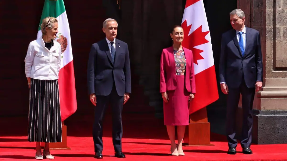heinbaum recibe a Mark Carney por la Puerta de Honor en Palacio Nacional