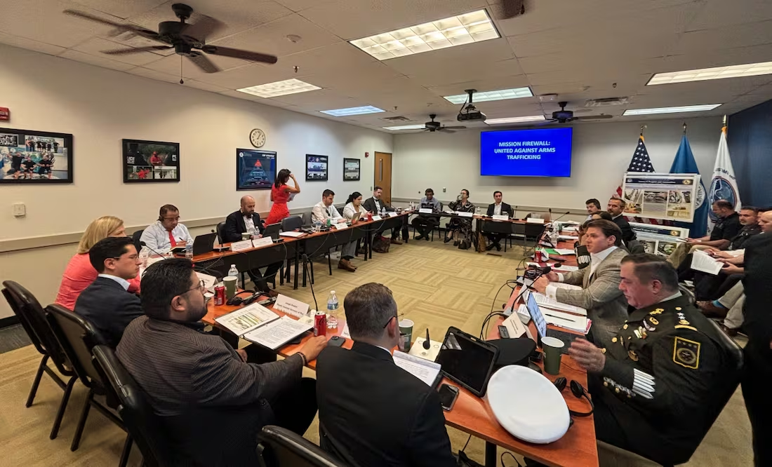 México y EU incrementan operativos contra tráfico de armas; crean grupo de trabajo contra robo de combustible y finanzas ilícitas