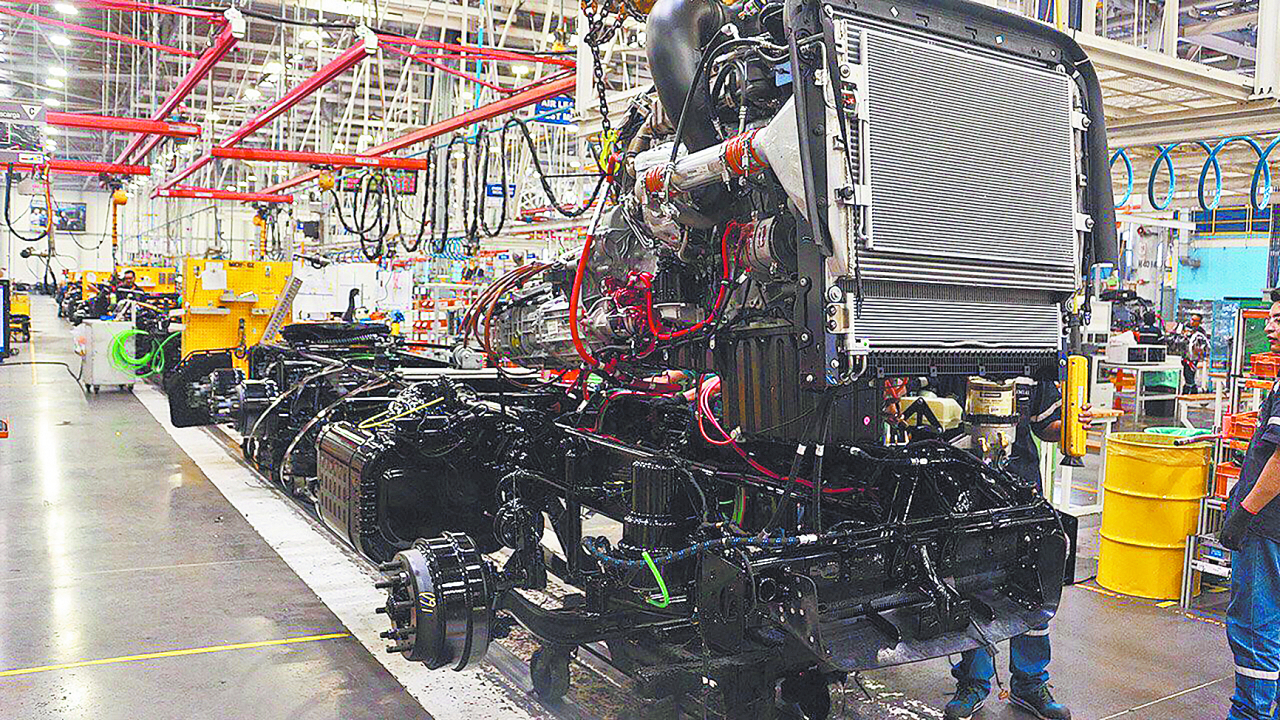 México tendrá descuento en arancel de EU a camiones