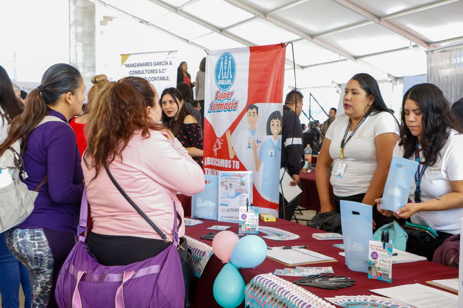 ¿De qué tamaño es el déficit de empleo?