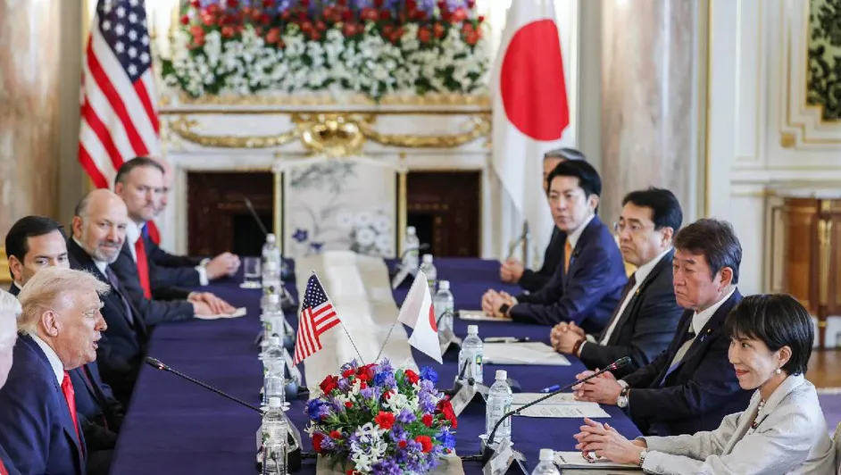 Trump firma con Japón acuerdo sobre minerales críticos y tierras raras y promete “era dorada”