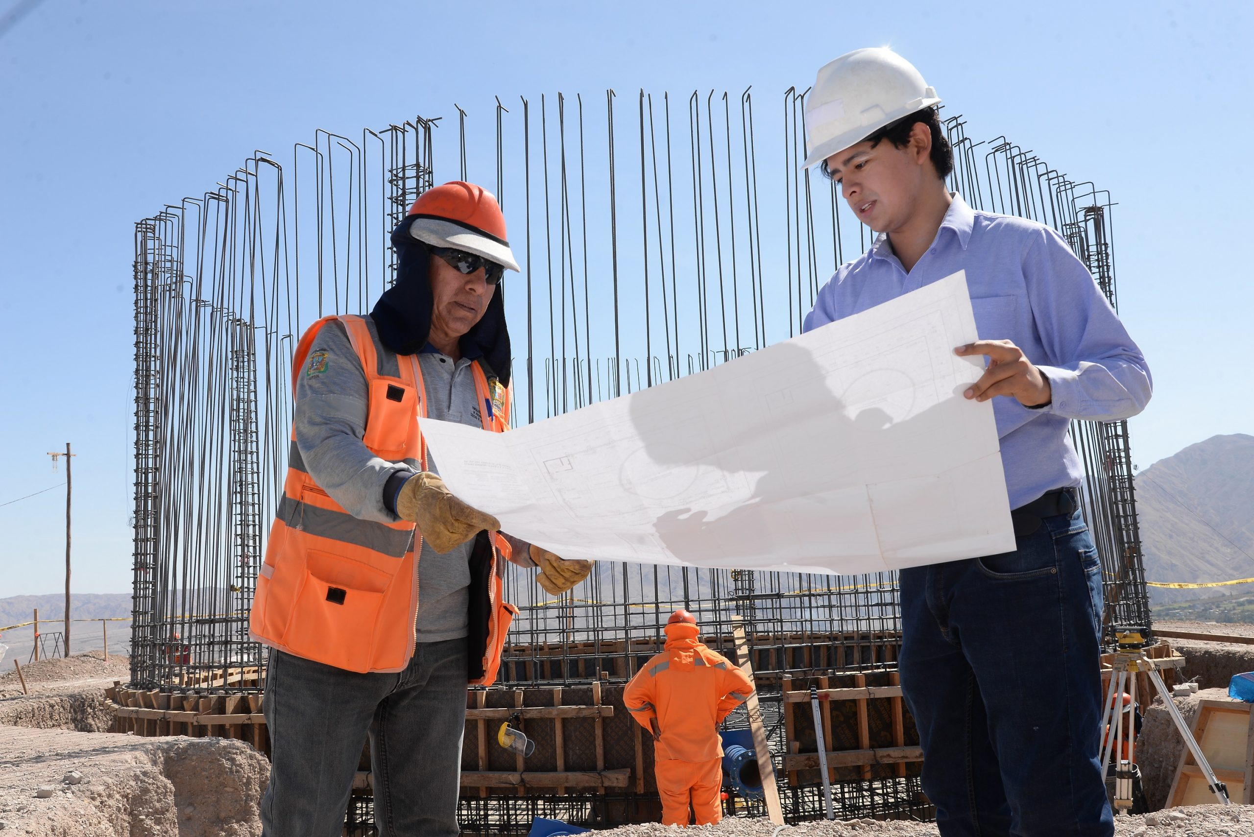 Inversión física del Gobierno se desploma 32.5% en nueve meses