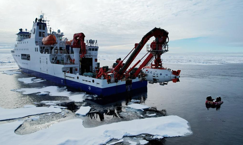 El sumergible tripulado Jiaolong de China realiza la primera operación conjunta del mundo con ROV en aguas del Ártico