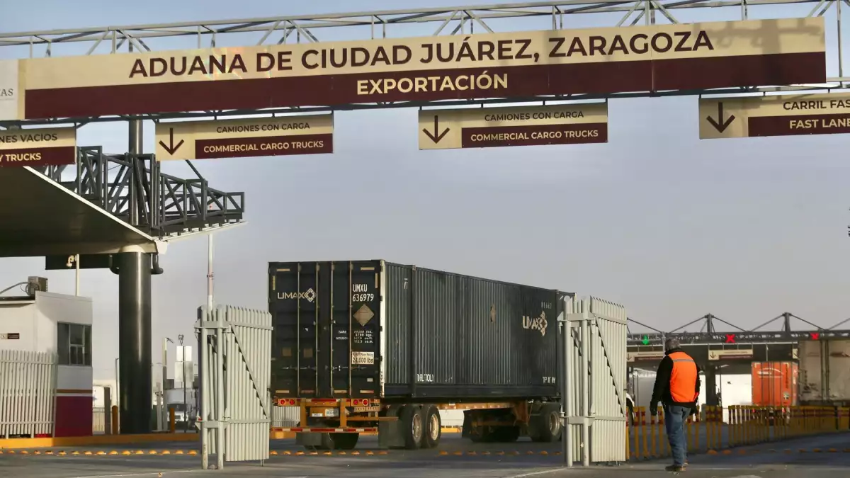 Sectores del acero, azúcar y calzado apoyan reforma aduanera del gobierno para frenar contrabando