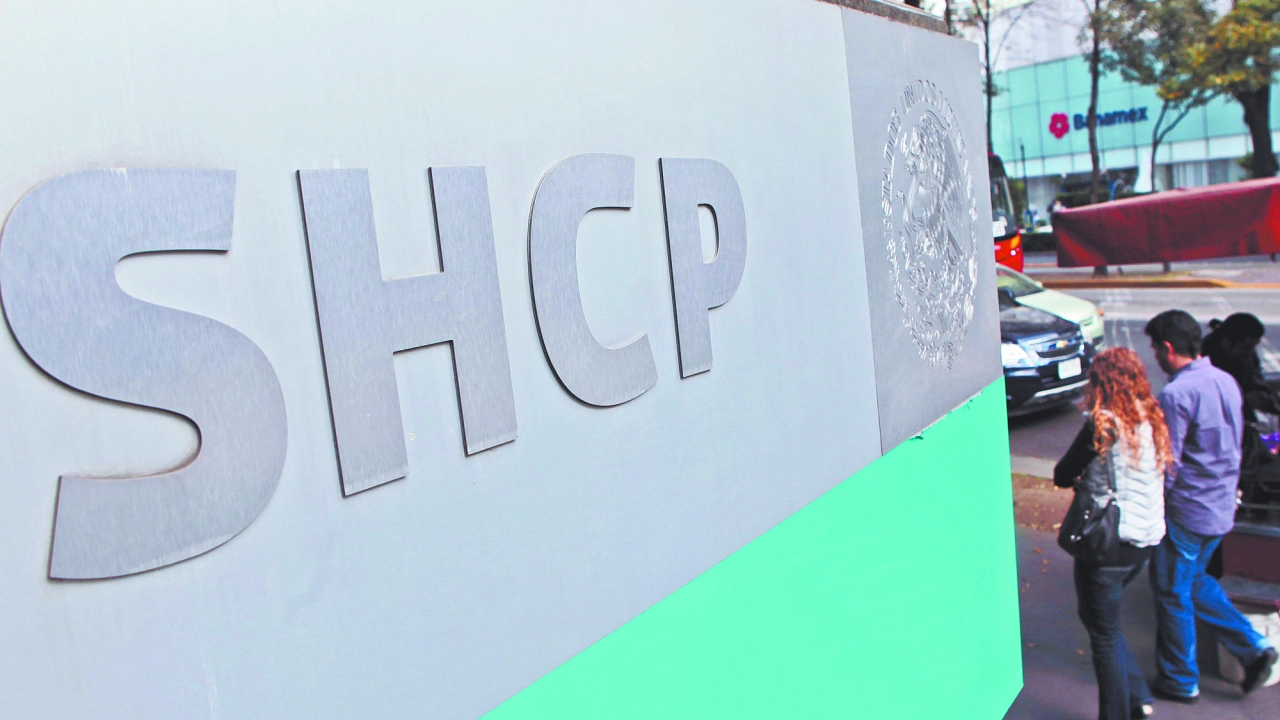 Gasto en inversión física cayó 32.5%